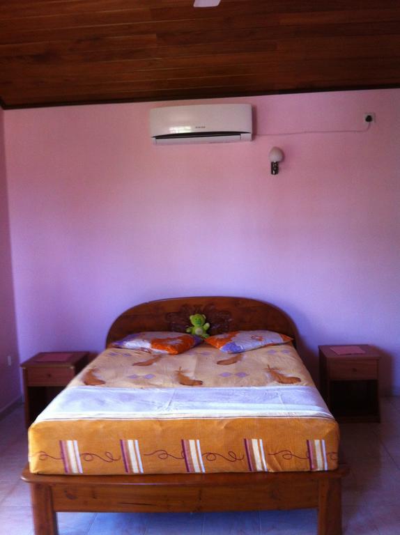 Sugandi Inn Kochchikade Bagian luar foto