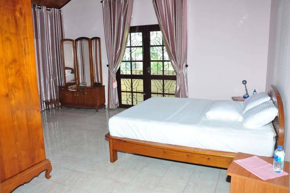 Sugandi Inn Kochchikade Bagian luar foto