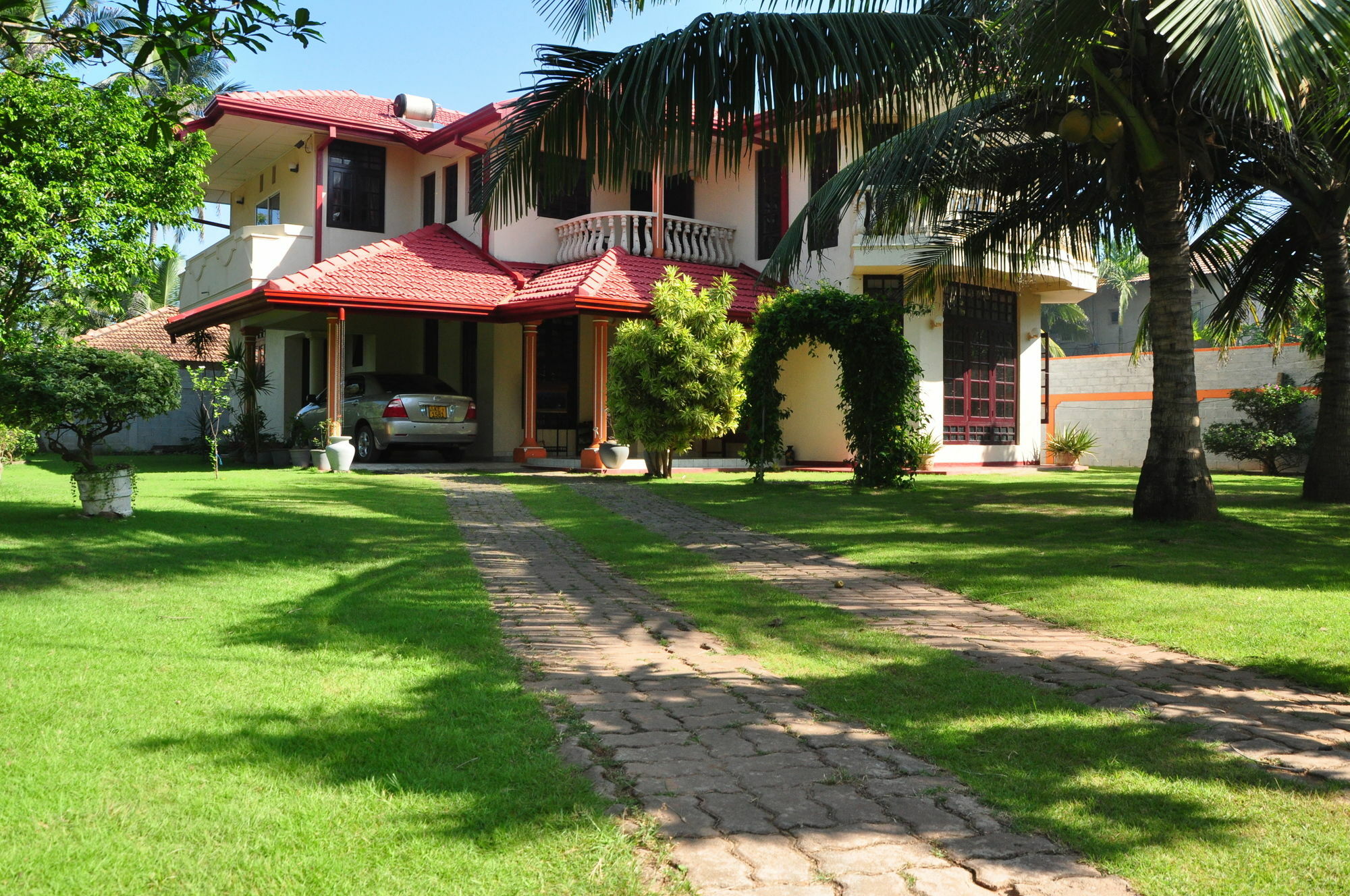 Sugandi Inn Kochchikade Bagian luar foto