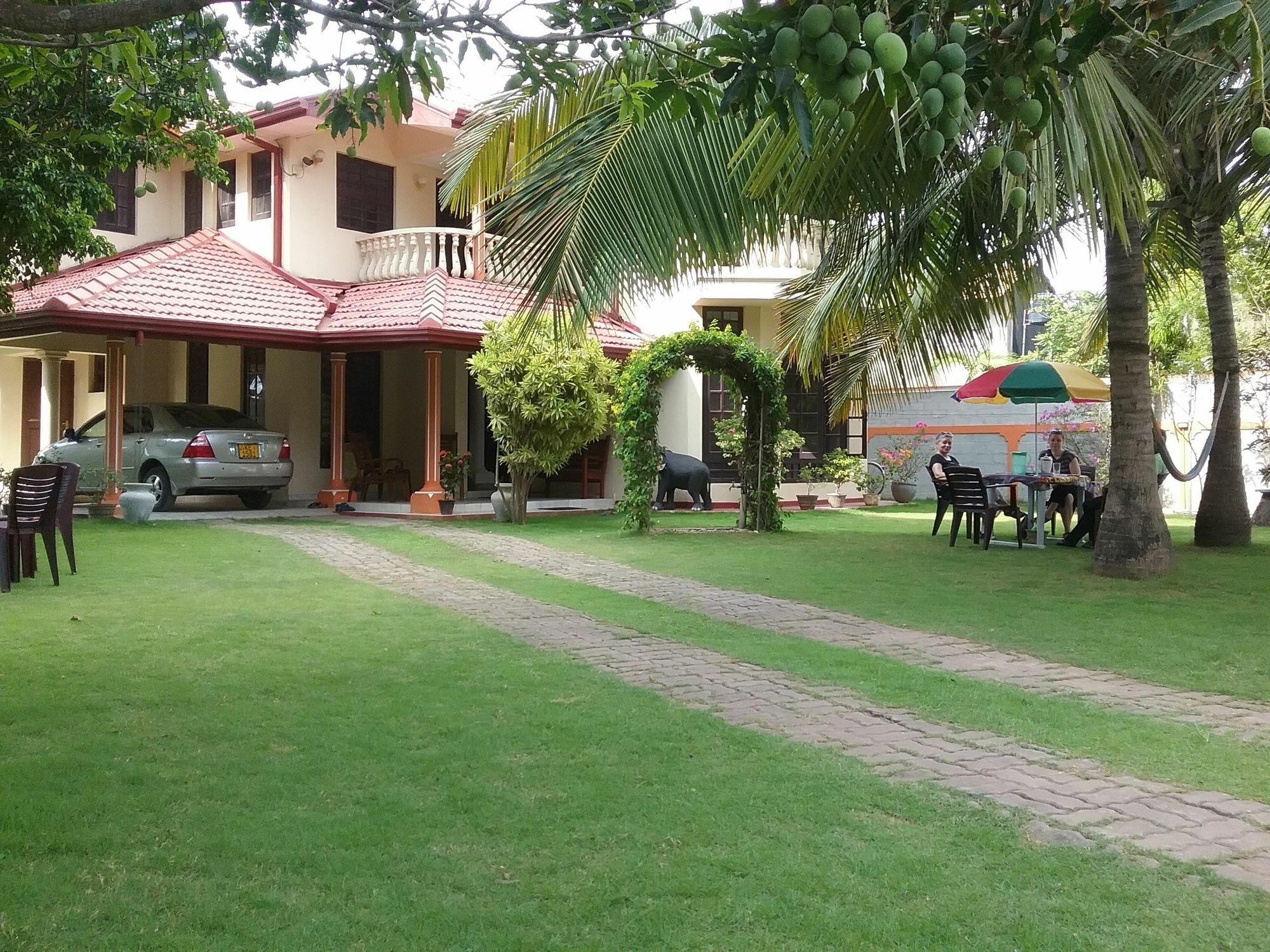 Sugandi Inn Kochchikade Bagian luar foto